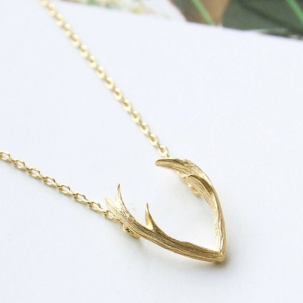 New Dainty Antler necklace - Picture 2 of 3